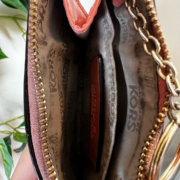 Michael Kors Peach Patent Emmy Set - Picture 5 of 5